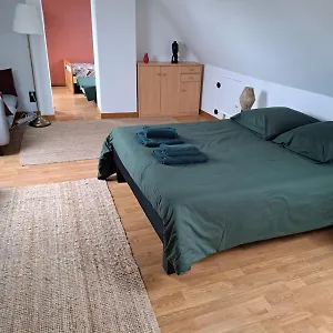  Hébergement de vacances Maison Proche Plages Pour 4 Personnes